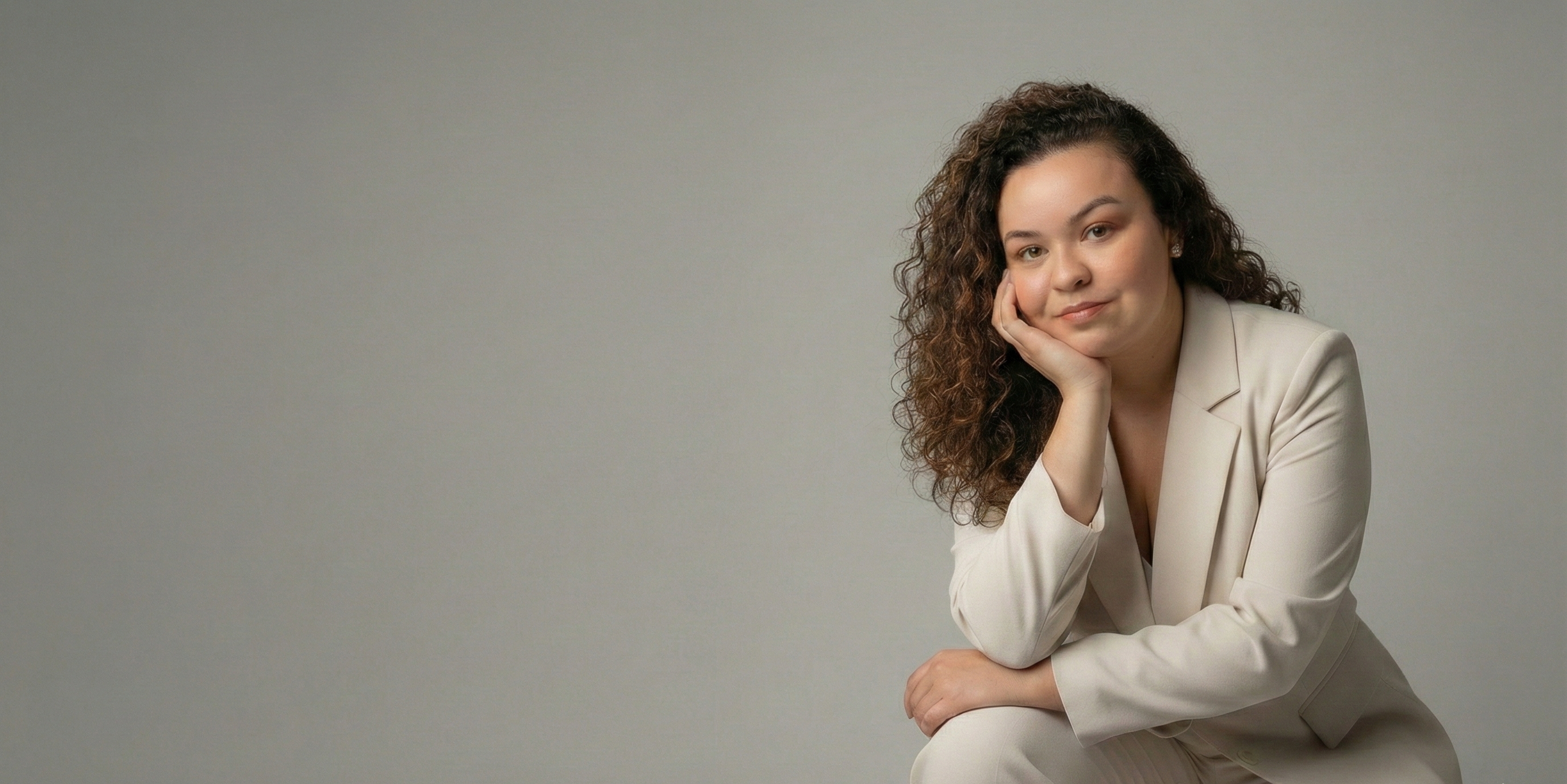 Sofia Panato no escritório